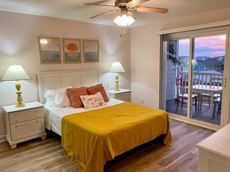 3 Bedroom Condo, Ocean Views & Short Walk To Beach! Oak Island Dış mekan fotoğraf