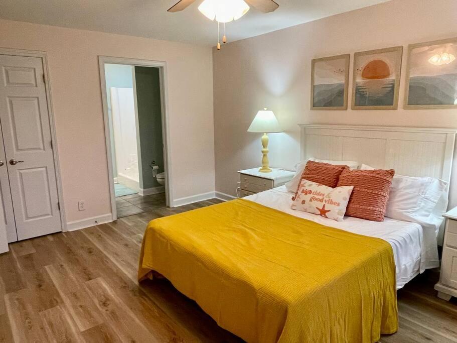 3 Bedroom Condo, Ocean Views & Short Walk To Beach! Oak Island Dış mekan fotoğraf